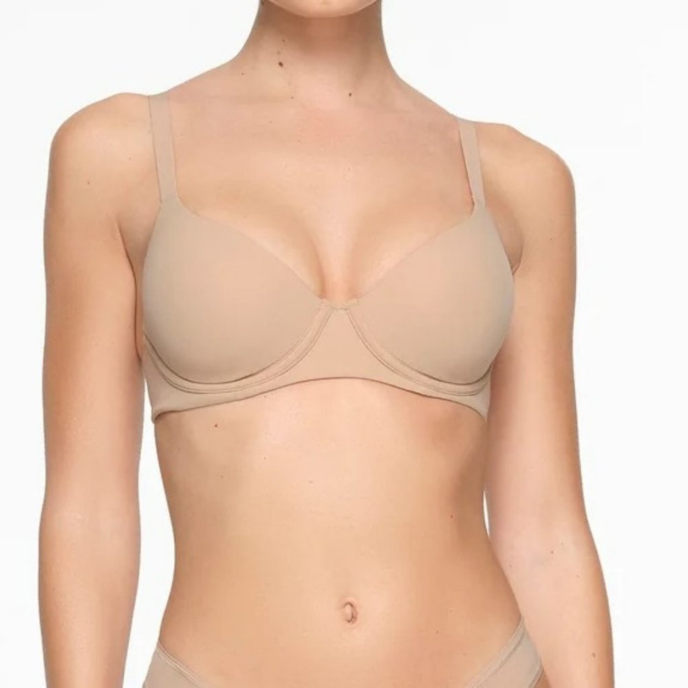 SKIMS Fits Everybody T-Shirt Bra in Clay